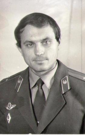 Владимир Губарь