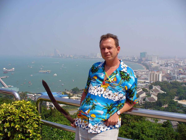 Игорь Сурин