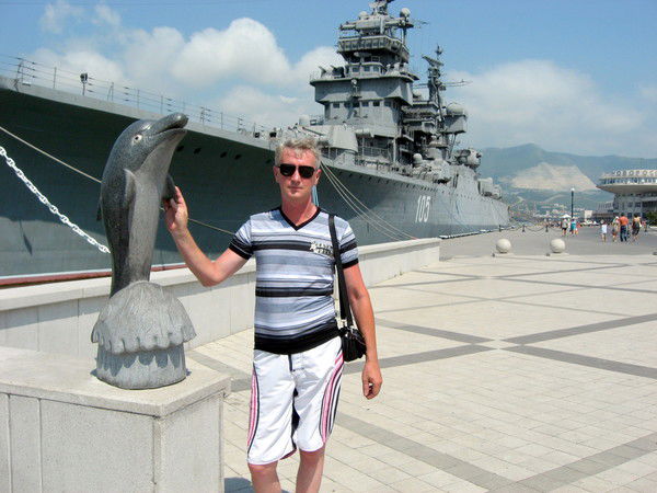 Александр Наянов