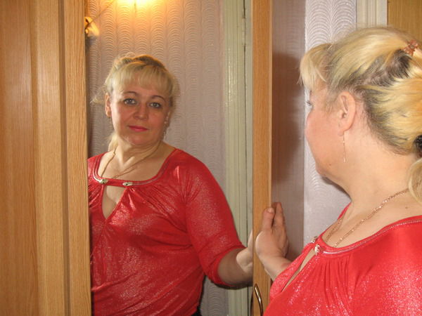 Елена Серова