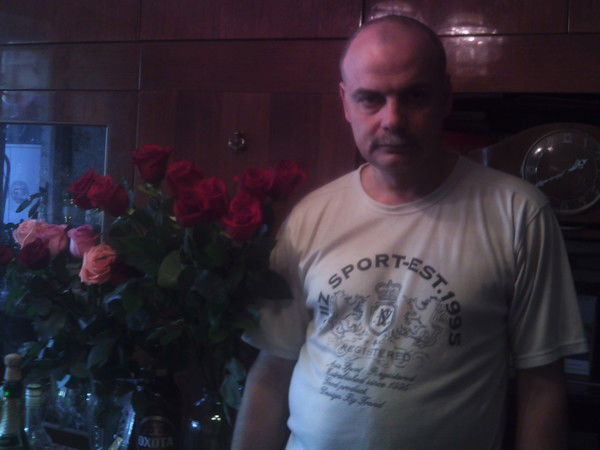 Виталий Иванов