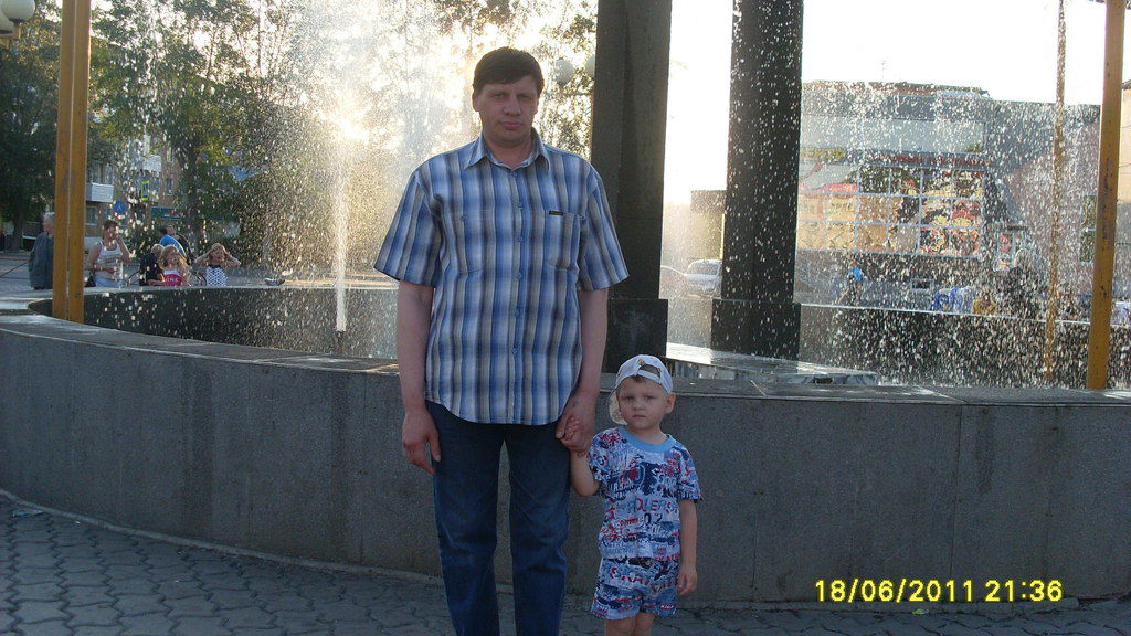 Олег Сотников