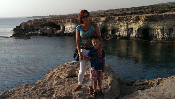 Эля Петрова