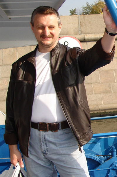 Леонид Хлебников