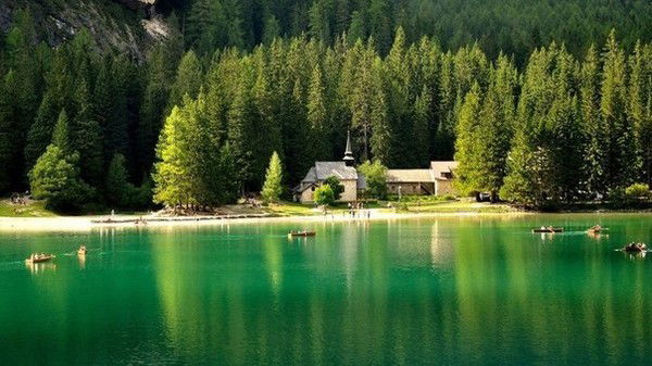 Айжан Усенбекова