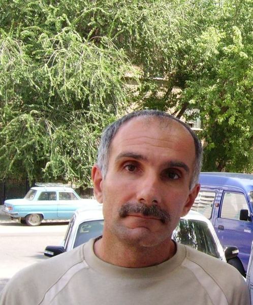 Артур Арустамян