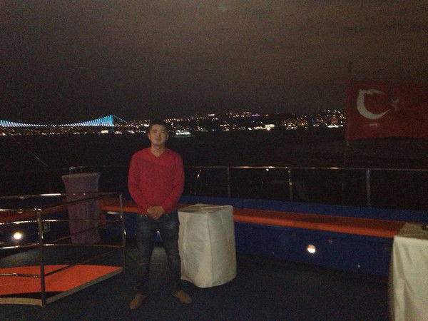 Айбек Есболаев