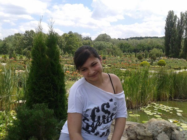 Елена Pобулец