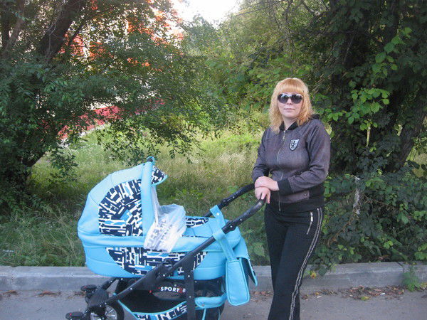 Лена Полякова