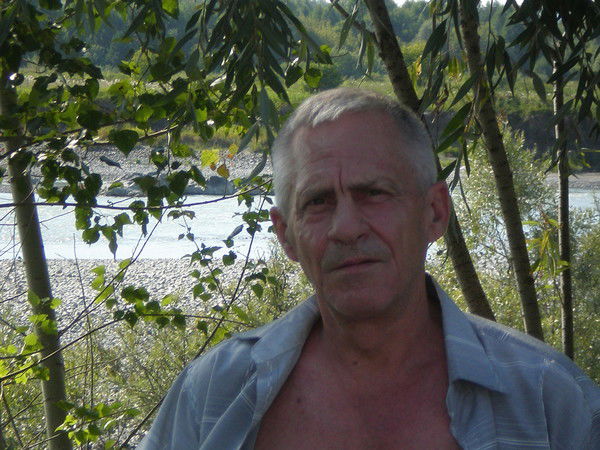 Леонид Нежинский