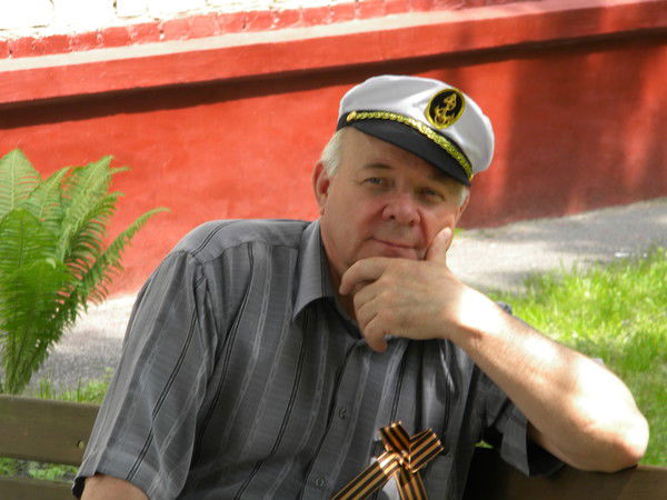 Николай Медведев