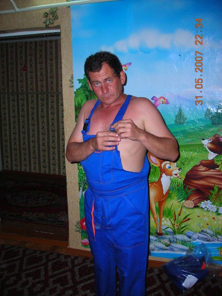 Виктор Комаров