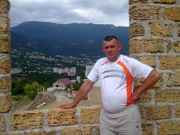 Виталий Азаров