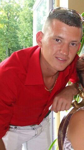 Артур Эйсфельд