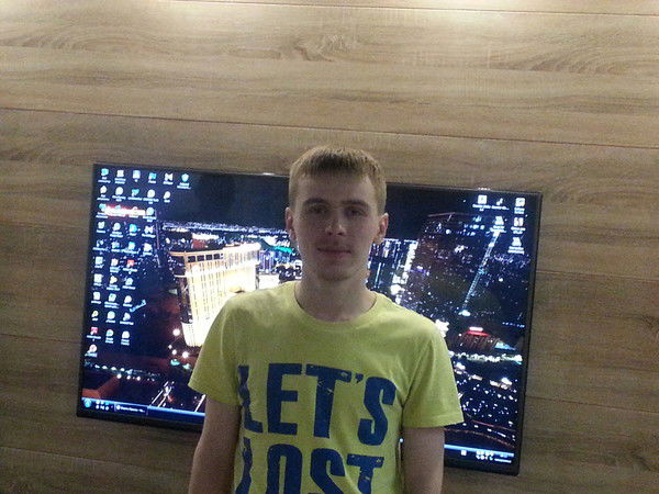 Слава Мартаков