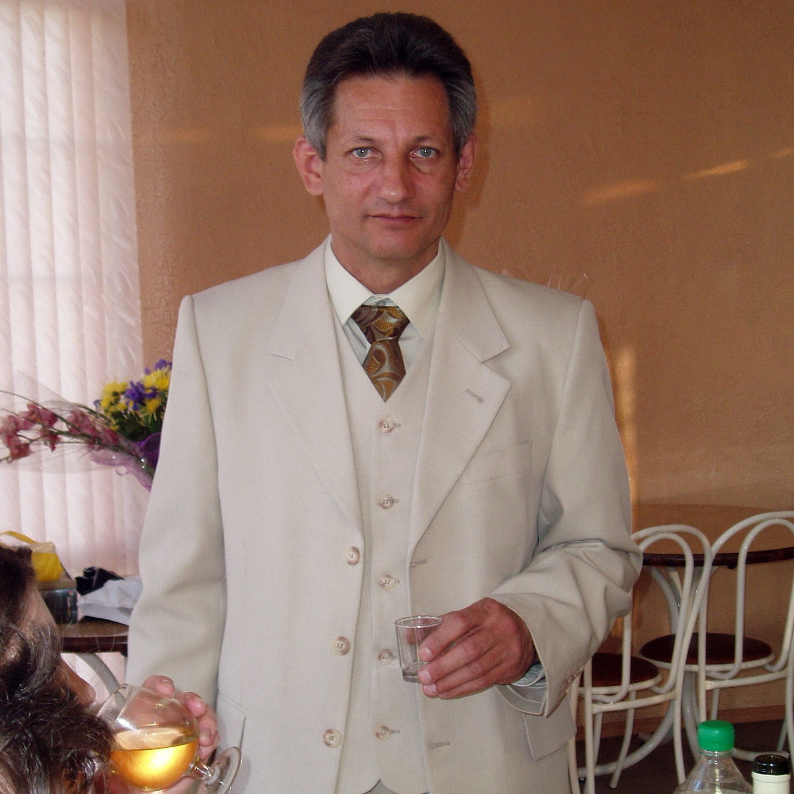 Константин Резников