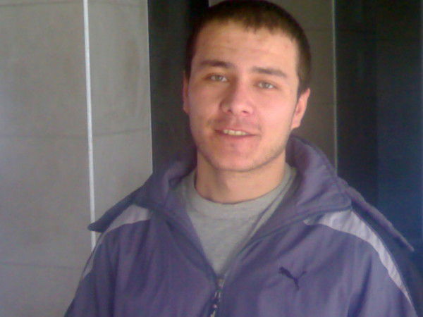 Мансур Узоков