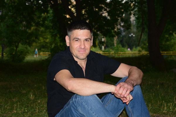 Вячеслав Бонд