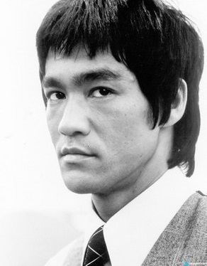 Женис Абенов