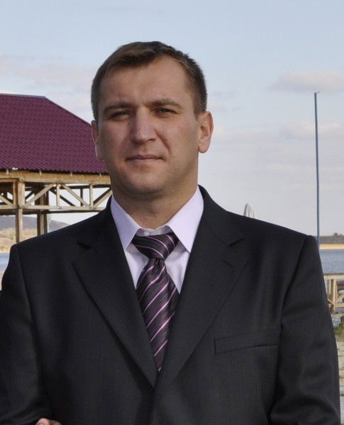 Андрей Новиков