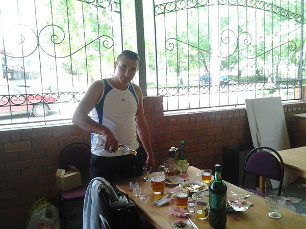 Александр Старков