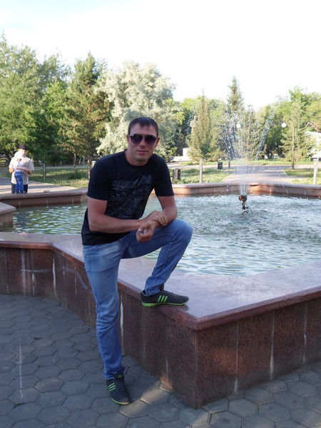 Евгений Чернов