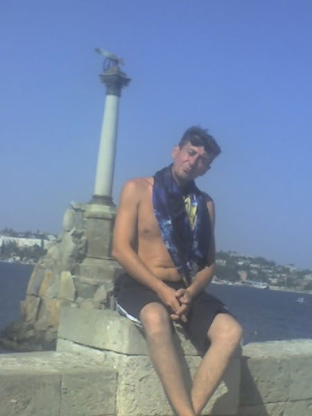 Дмитрий Макаренко