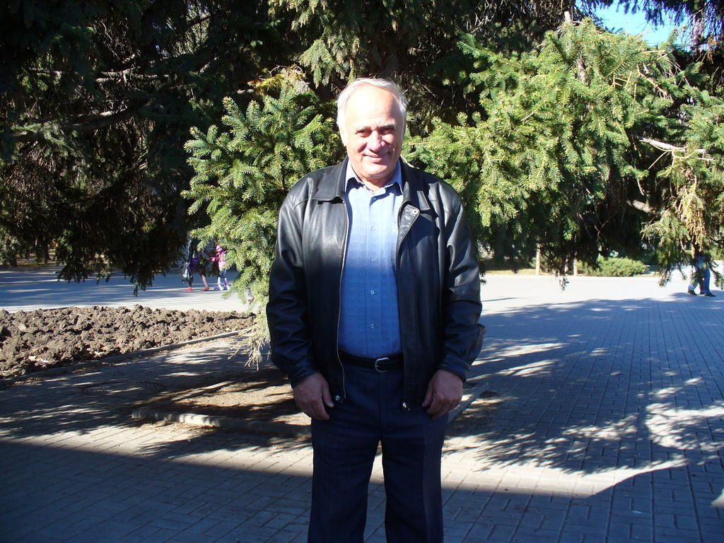 Владимир Лень