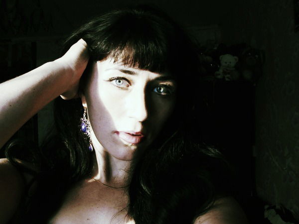 Брю Шатенова