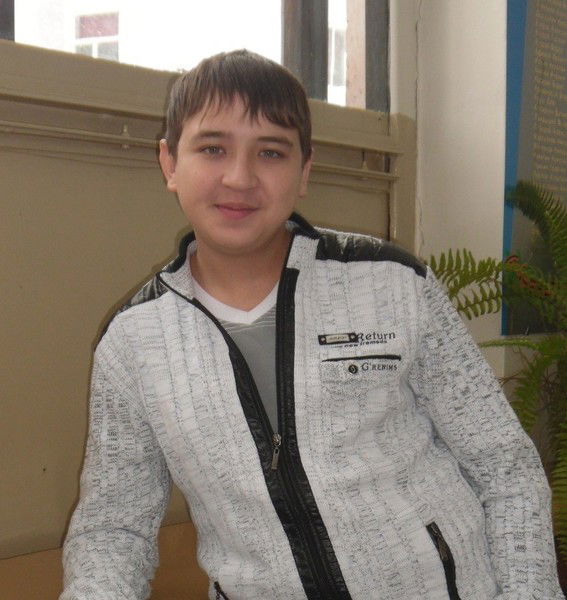 Андриян Белов