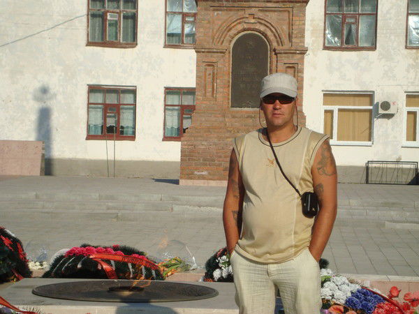 Юрий Шлотов