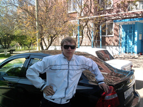 Денис Круглов