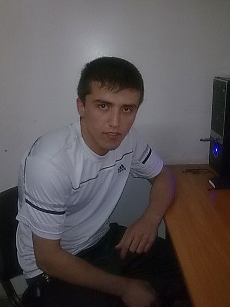 Шараф Султанмурадов