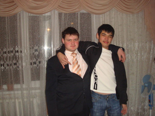 Руслан Аханов