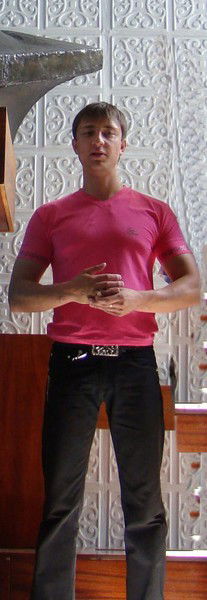 Андрей Толстой