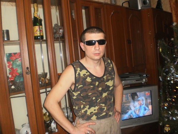 Роман Ларин