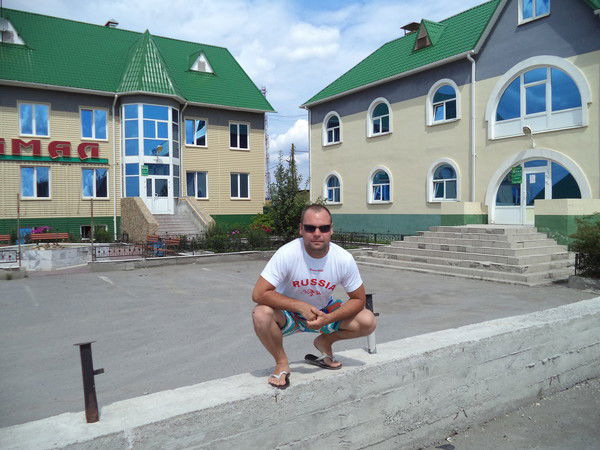 Виктор Попов