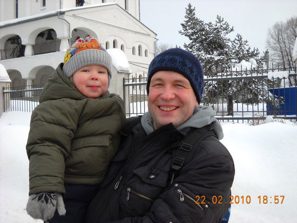 Дмитрий Ларионов