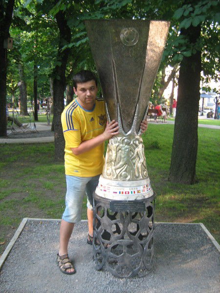 Сергій Ручка