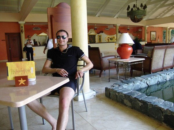 Артём Поликарпов