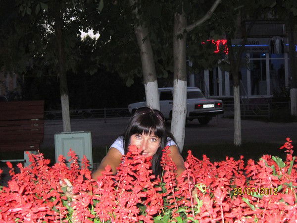 Лена Леонова