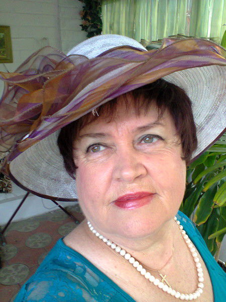 Зоя Цуканова