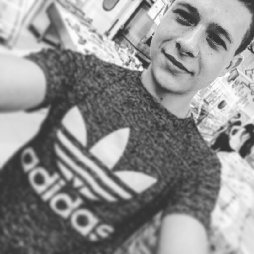 Дмитрий Знакован