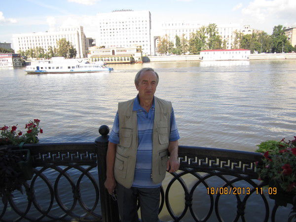 Виктор Упатин