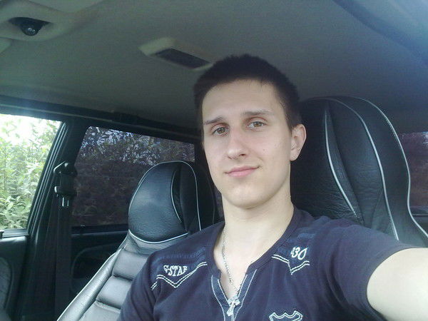 Владислав Сурин