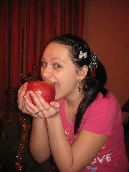 Яна Протасенко