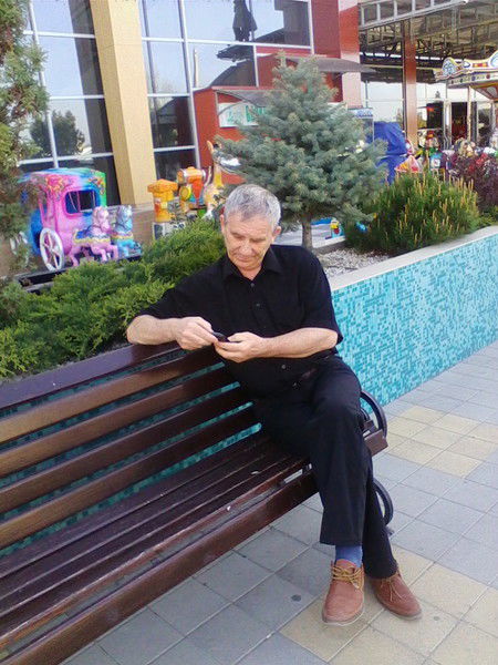 Михаил Ларин