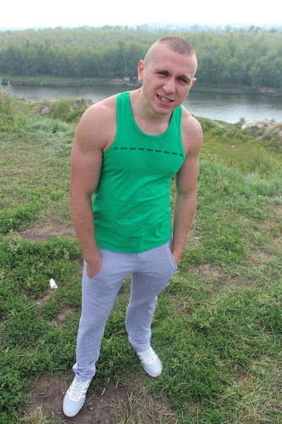 Максим Воронин