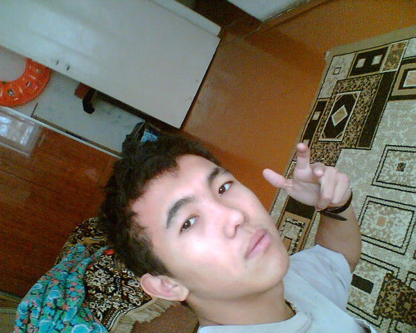 Валихан Капар