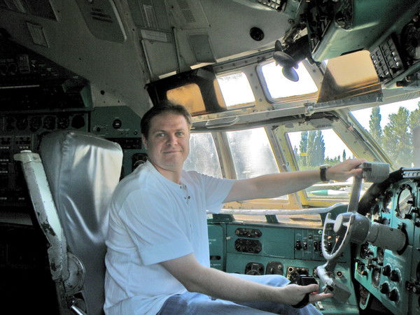 Алексей Олейник